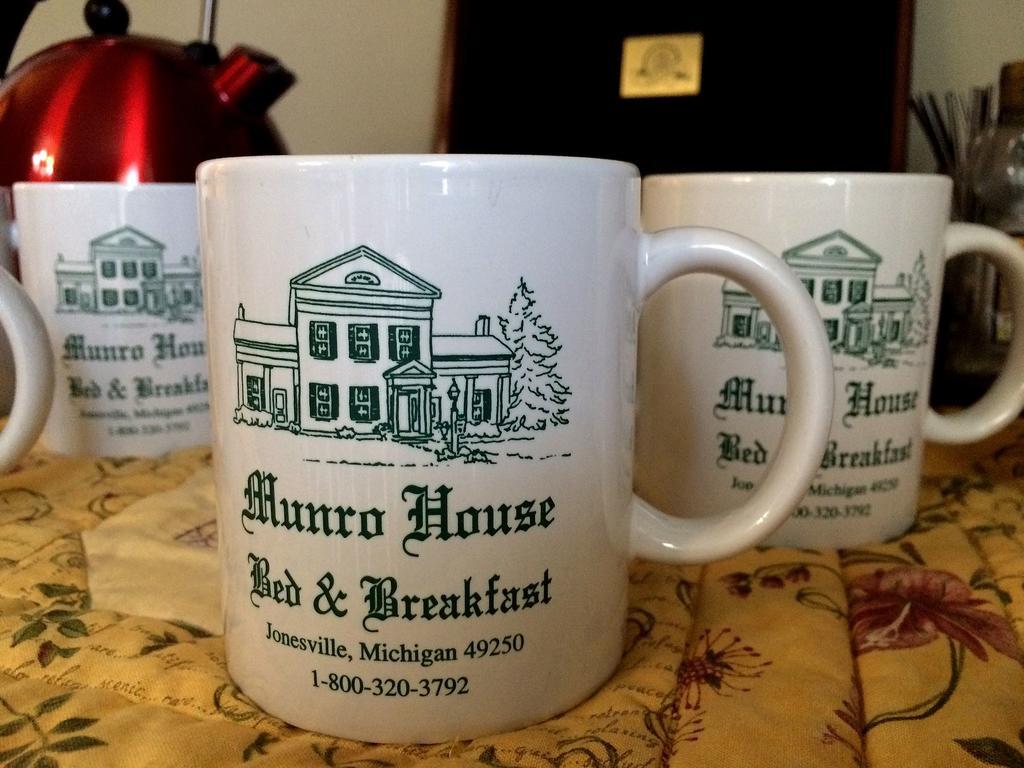 Munro House Bed And Breakfast Jonesville Extérieur photo