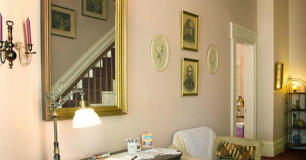 Munro House Bed And Breakfast Jonesville Extérieur photo