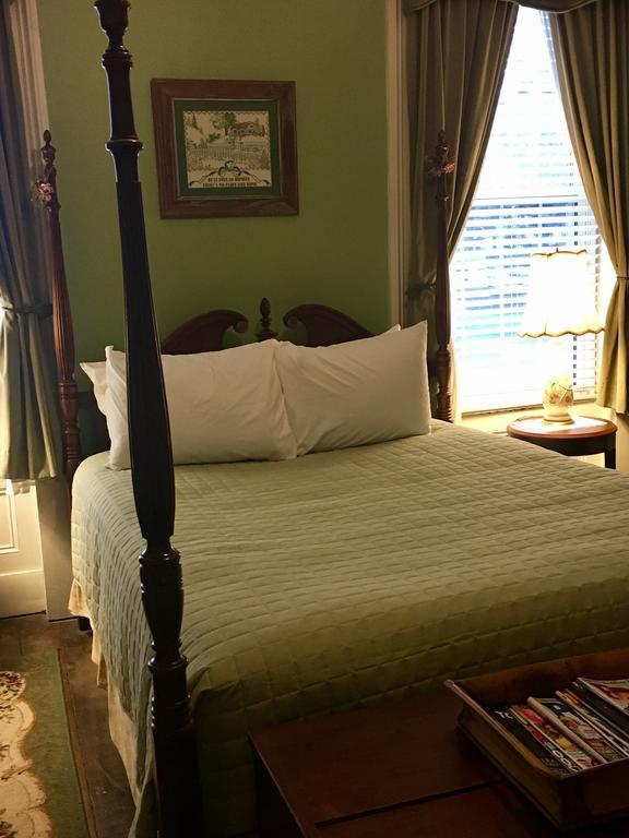 Munro House Bed And Breakfast Jonesville Extérieur photo